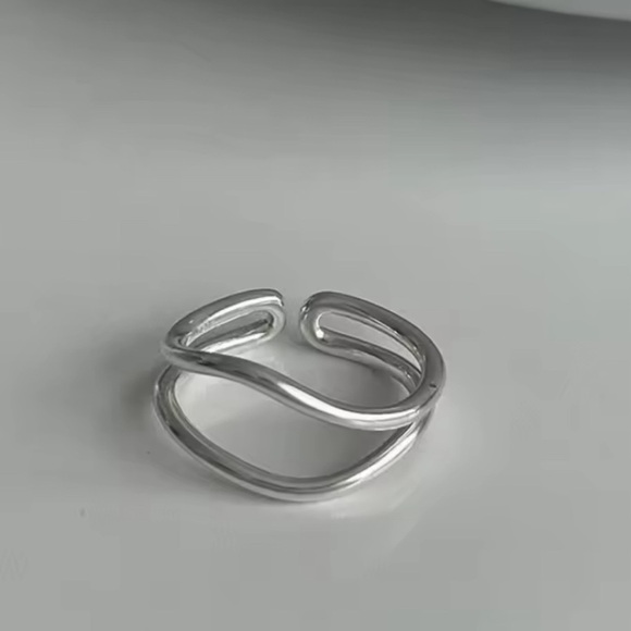 Zara Jewelry - Minimalist Silver Double Band Ring